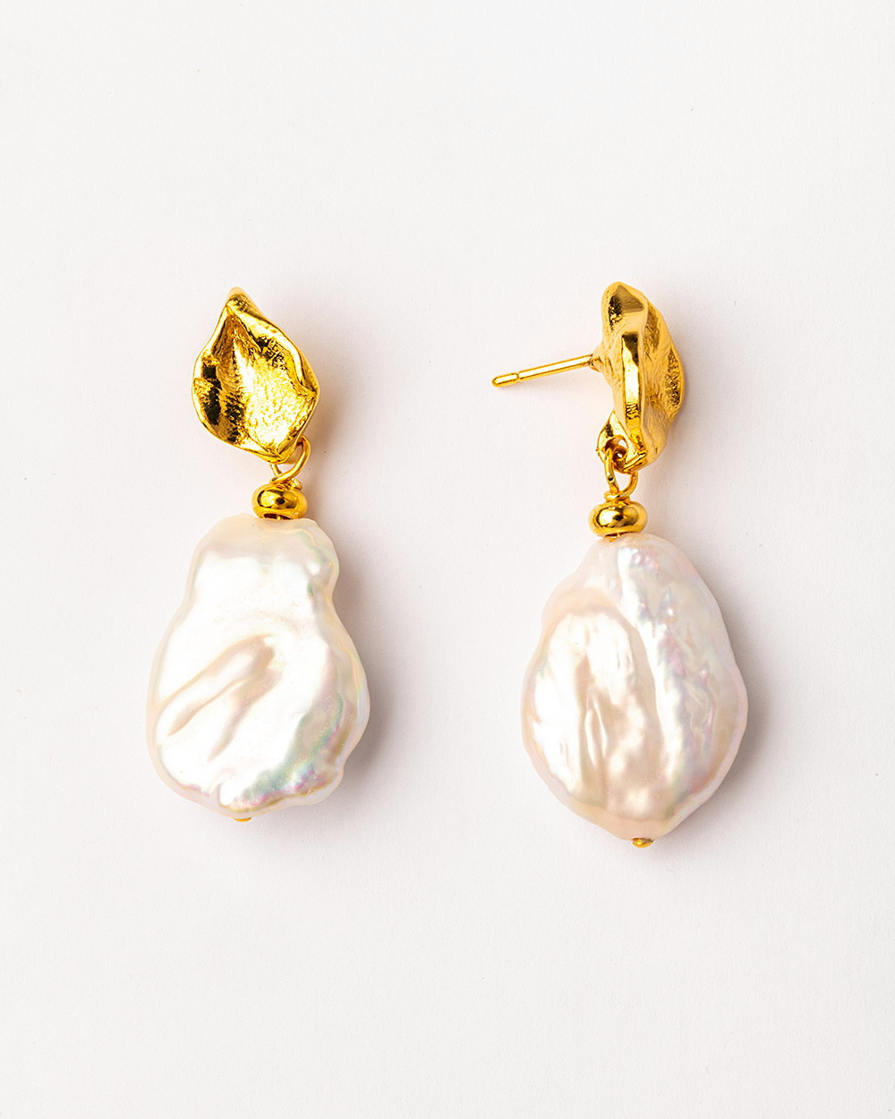 Gold plated earrings pearls