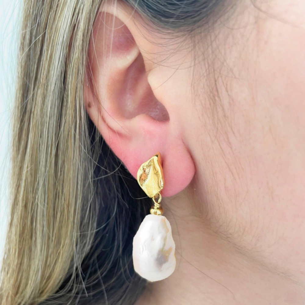 Gold plated earrings baroque pearls