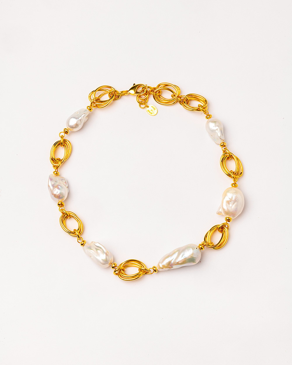 Links necklace baroque pearls